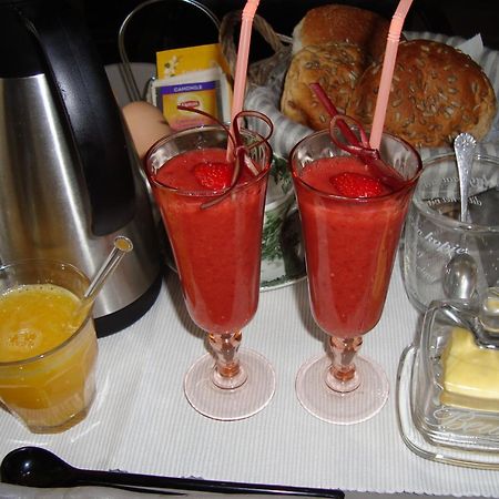 אלבורח Bed And Breakfast De Zwanebloem מראה חיצוני תמונה